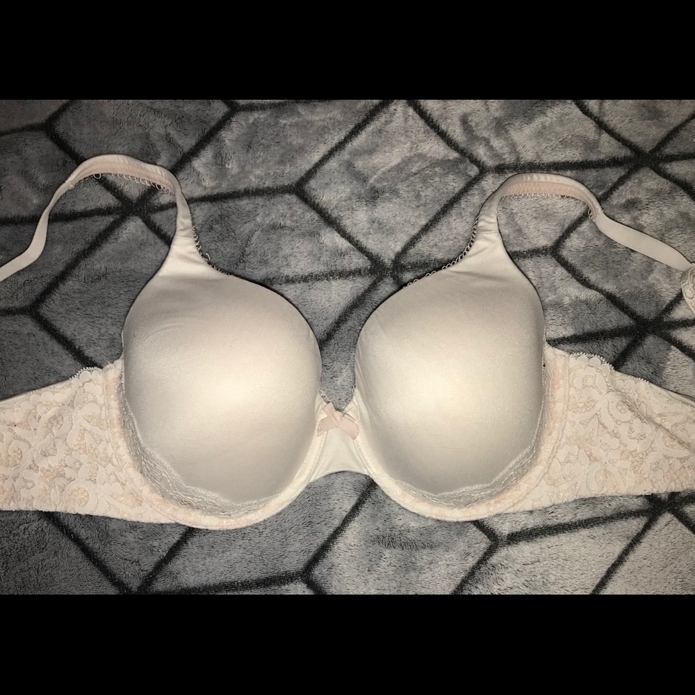 Body By Victoria lined perfect coverage bra